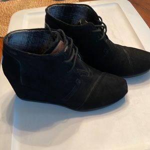 Toms shoes